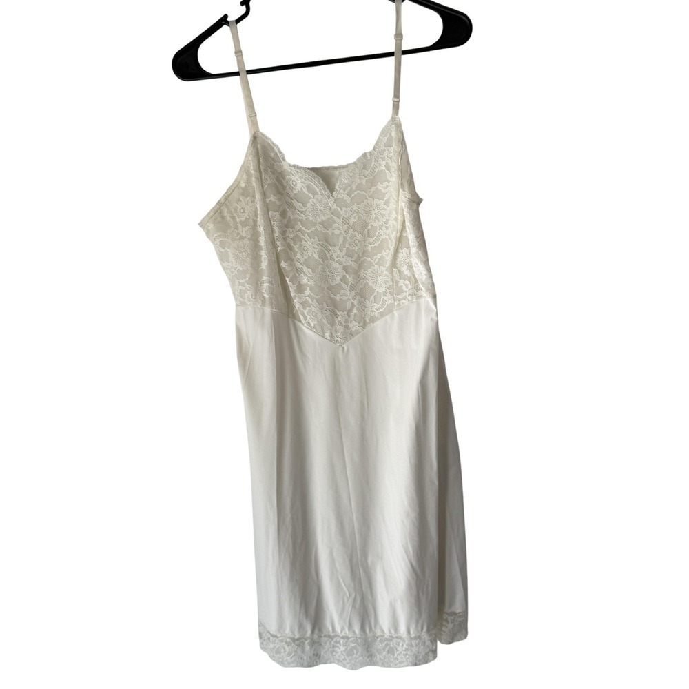 Vanity Fair Slip Vintage 38 White Lace Trim Lingerie Full Slip 80s Coquette